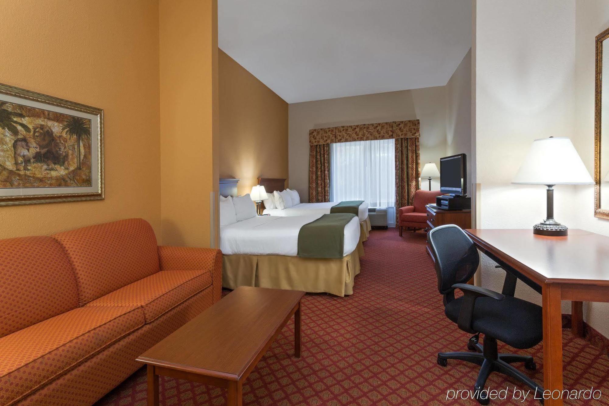 Holiday Inn Express Silver Springs - Ocala By Ihg Exterior photo